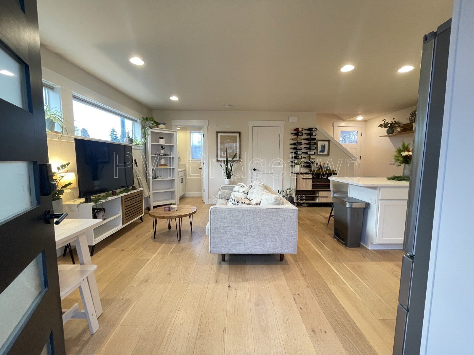 Gallery Image 0