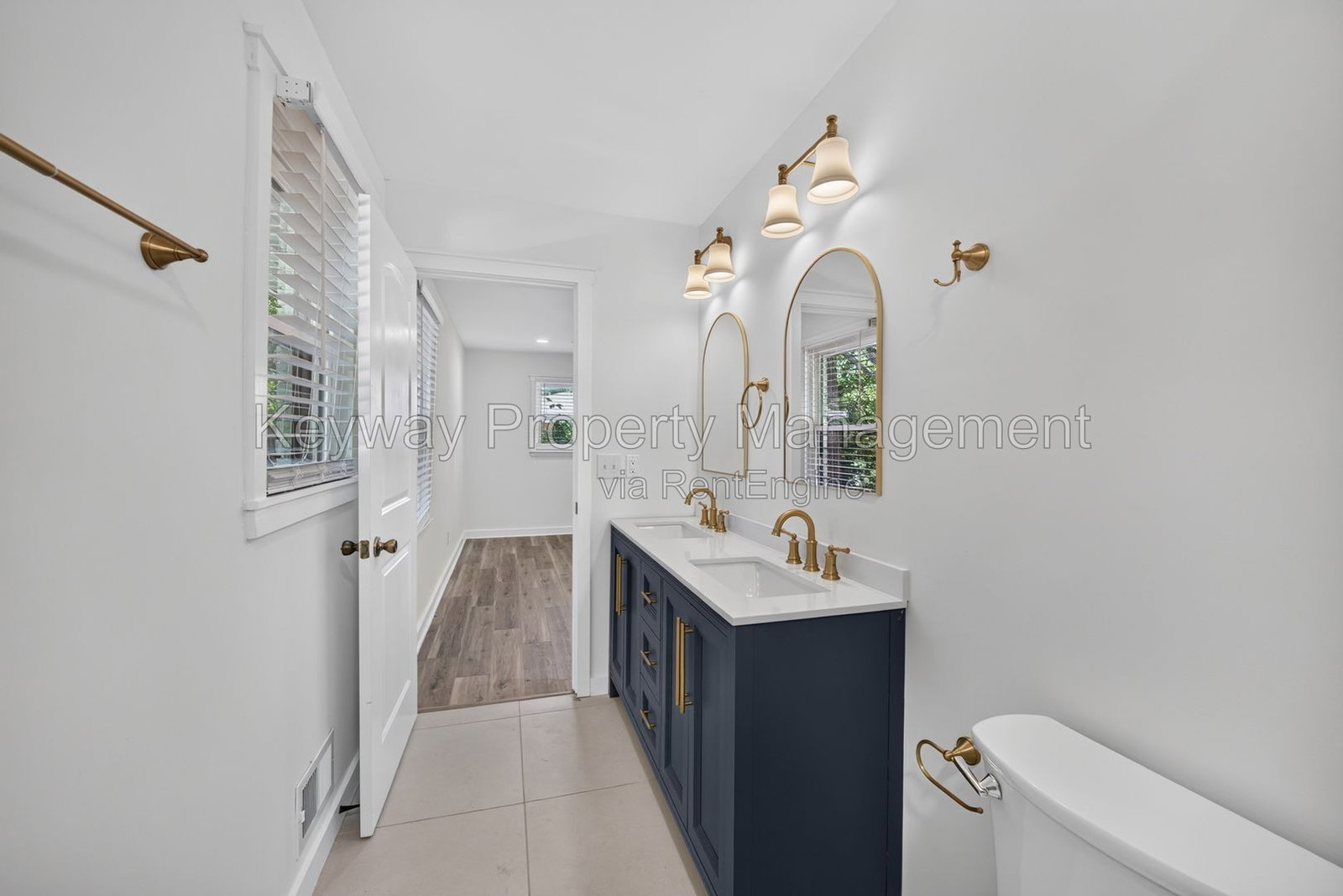 Gallery Image 38