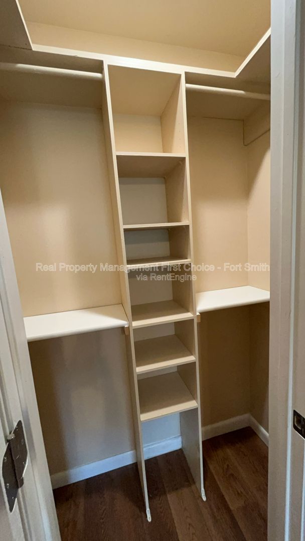 Gallery Image 16