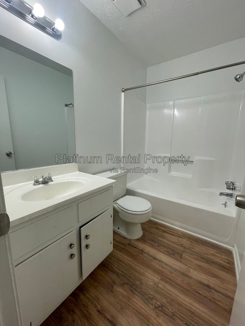 Gallery Image 16