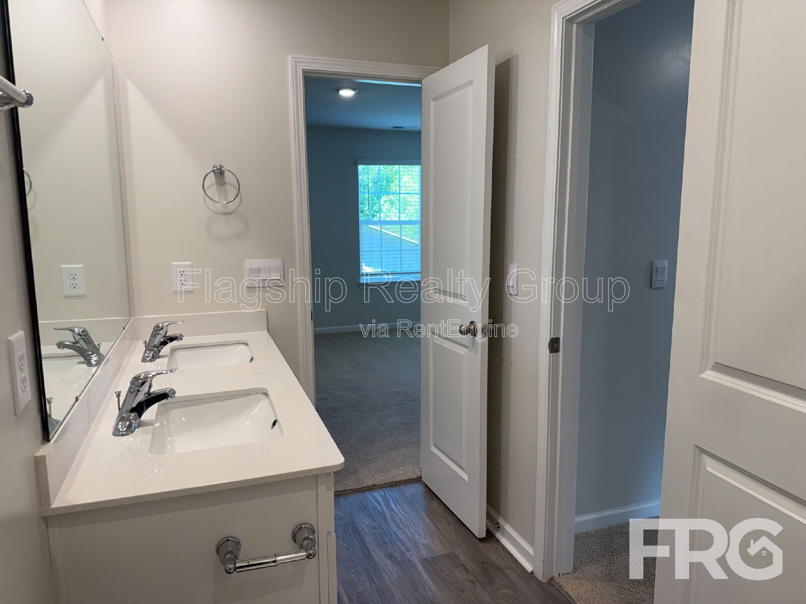 Gallery Image 64