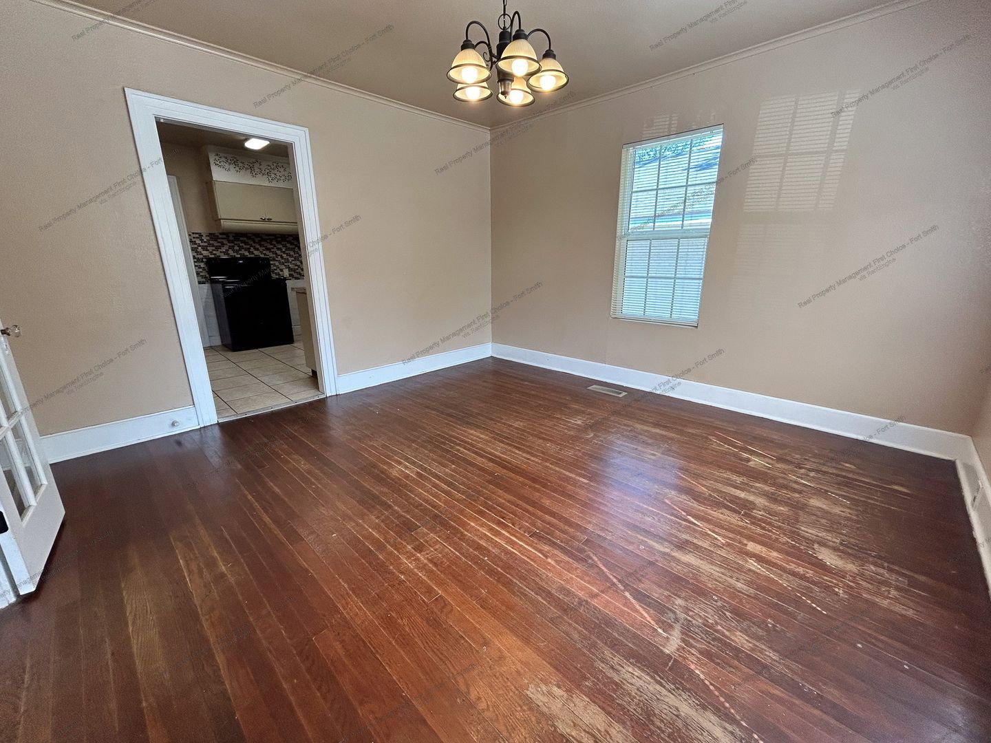 Gallery Image 18