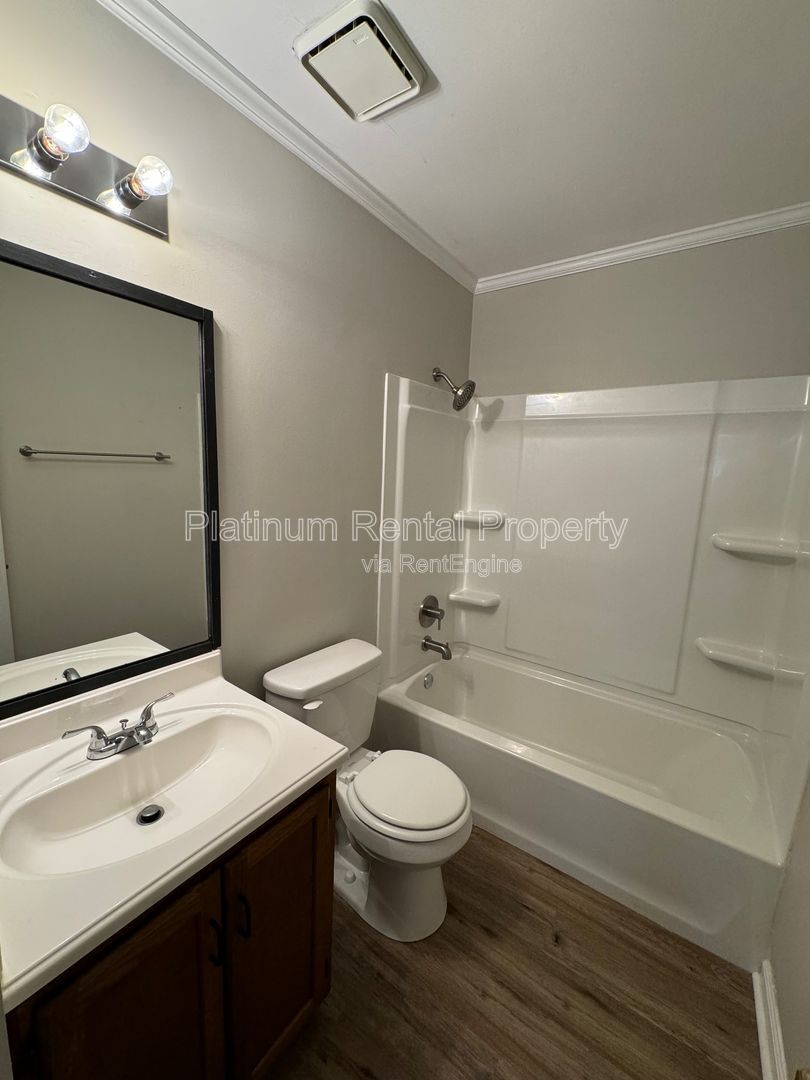Gallery Image 16
