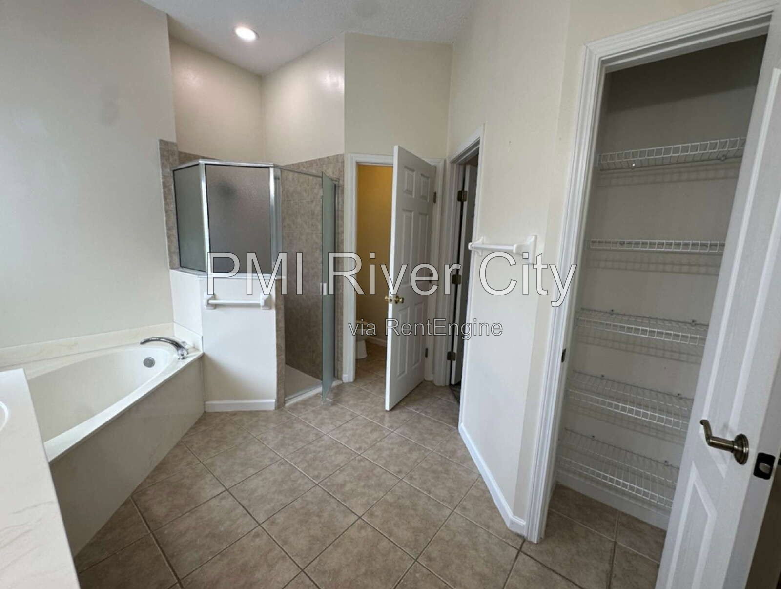 Gallery Image 19