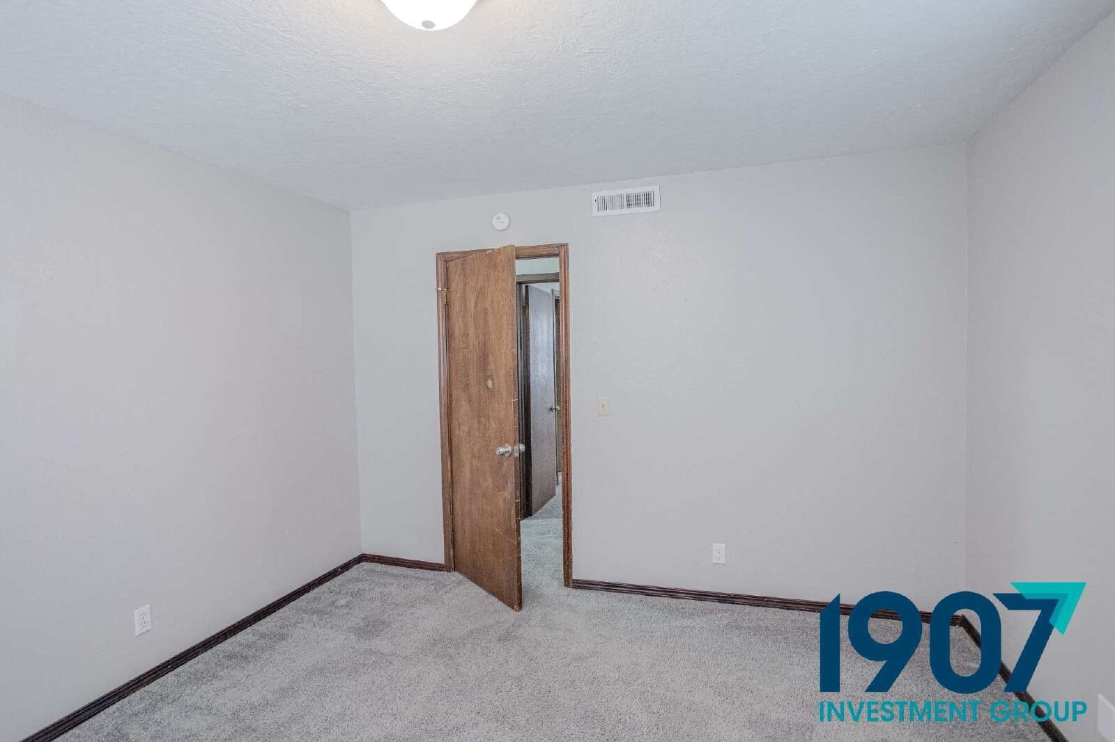 Gallery Image 19