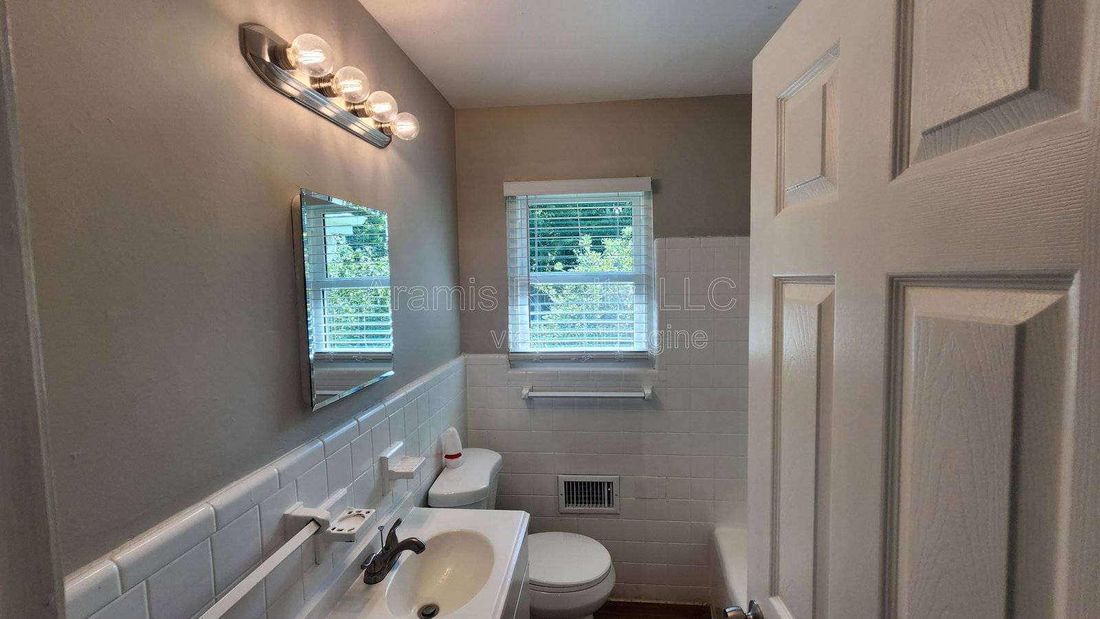 Gallery Image 14