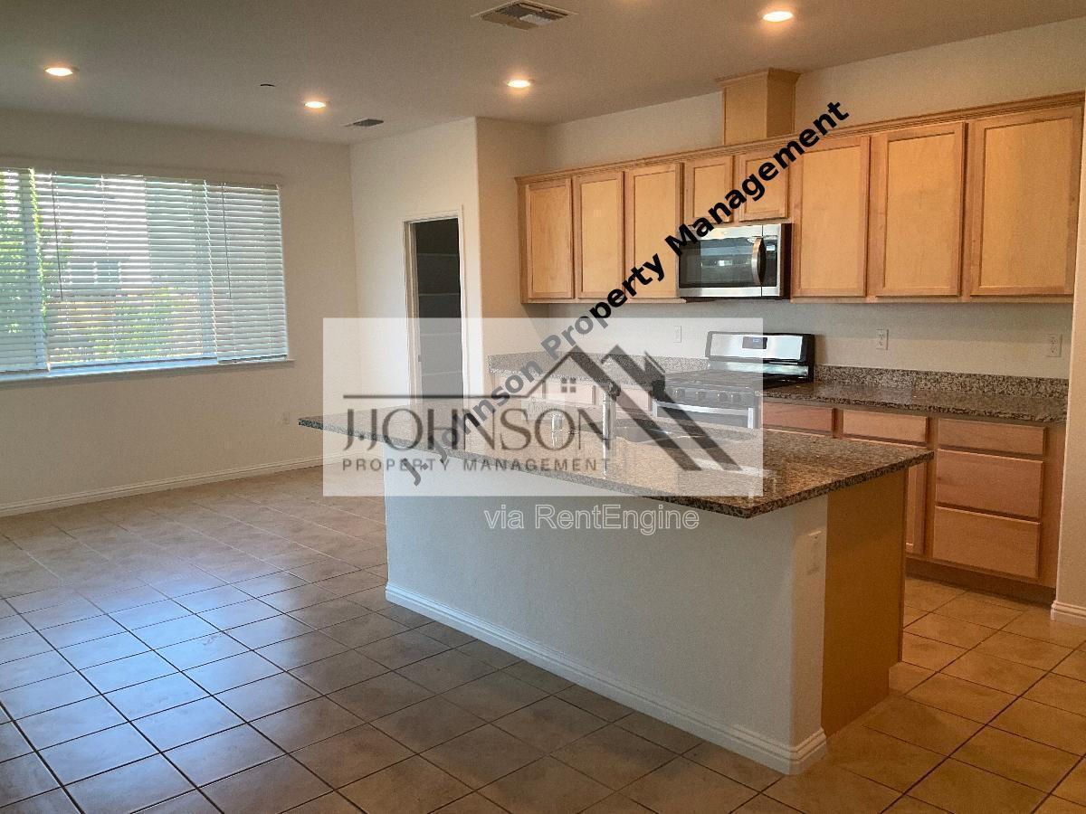 Gallery Image 16