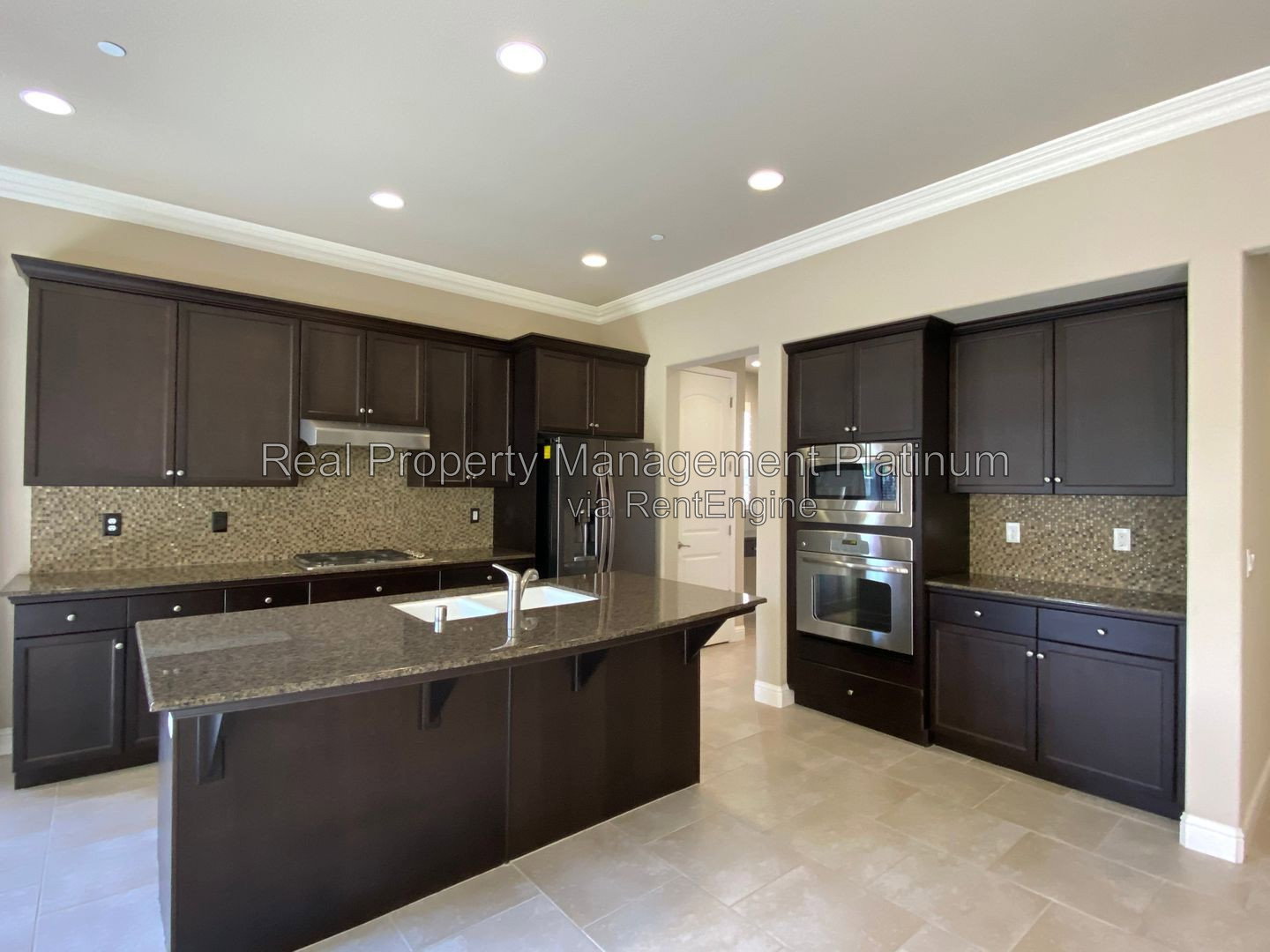 Gallery Image 0