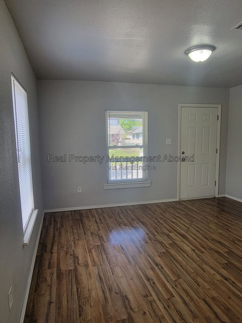 Gallery Image 8