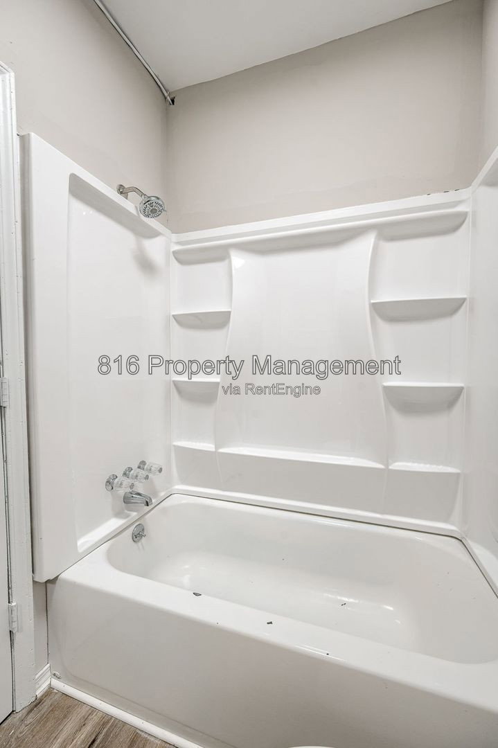 Gallery Image 15