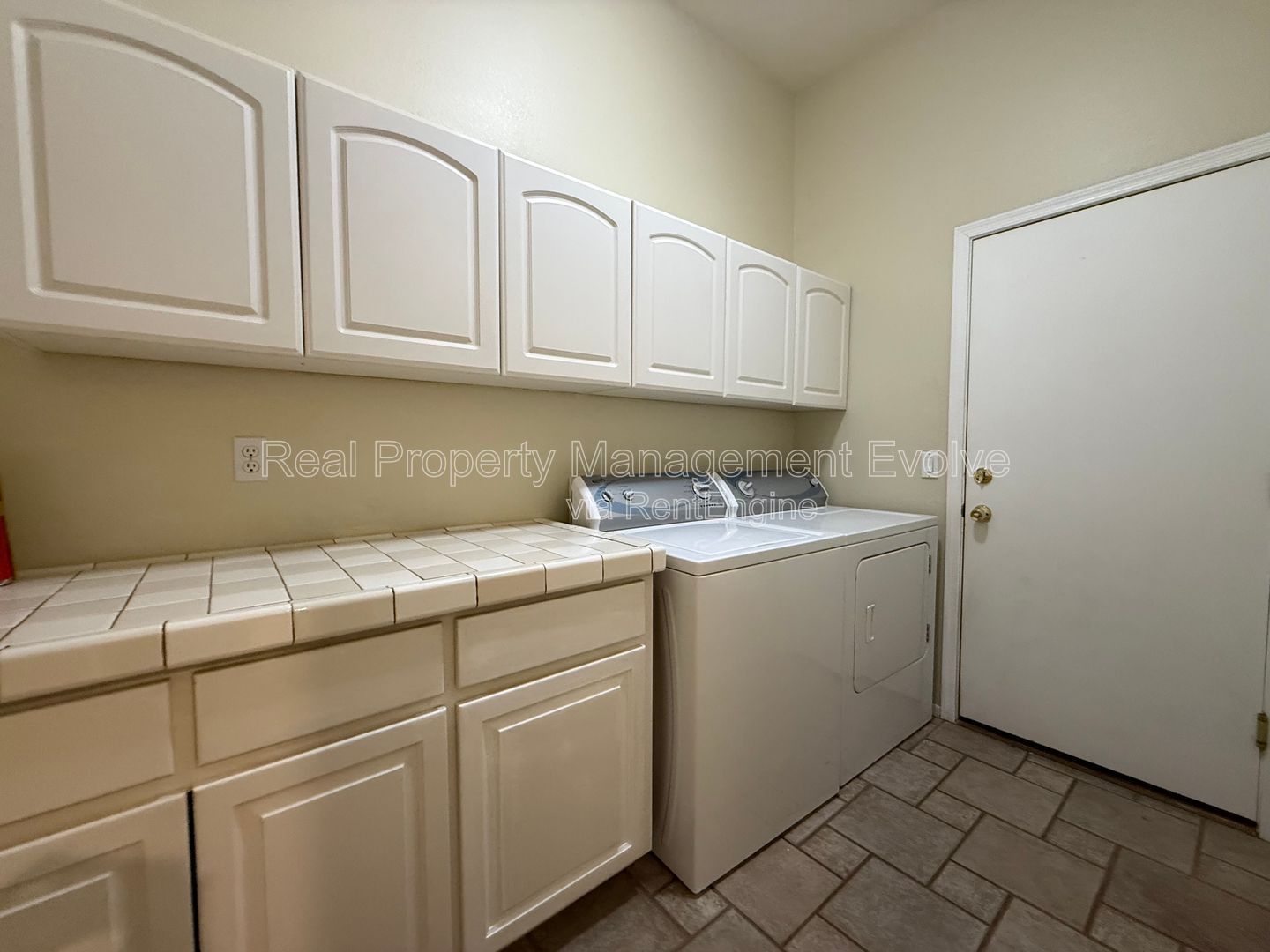 Gallery Image 31