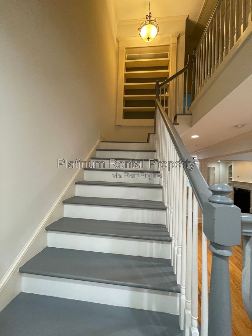 Gallery Image 64