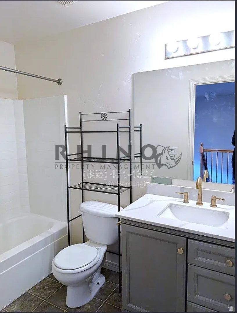 Gallery Image 16