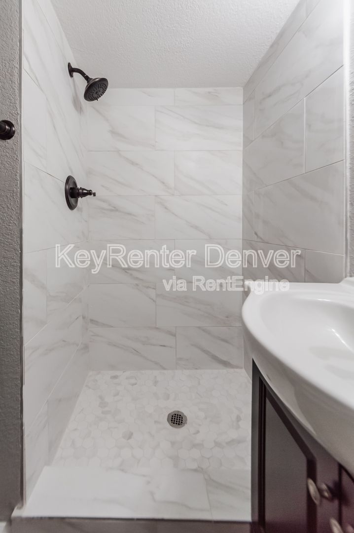 Gallery Image 44