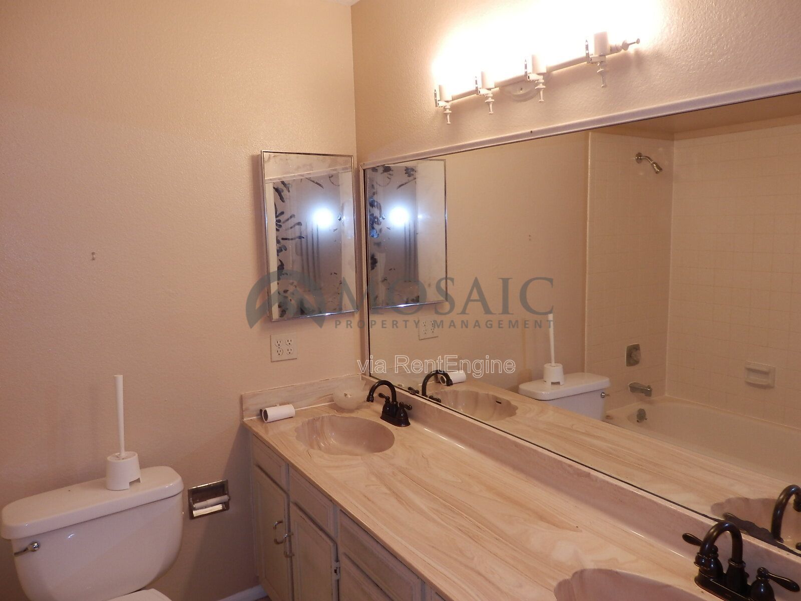 Gallery Image 16