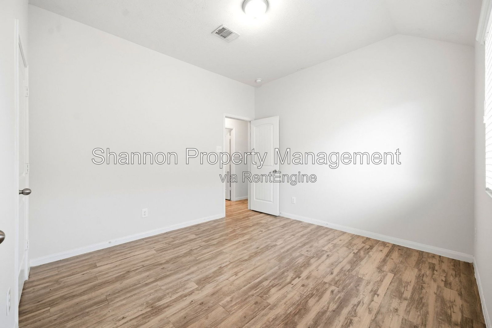 Gallery Image 22