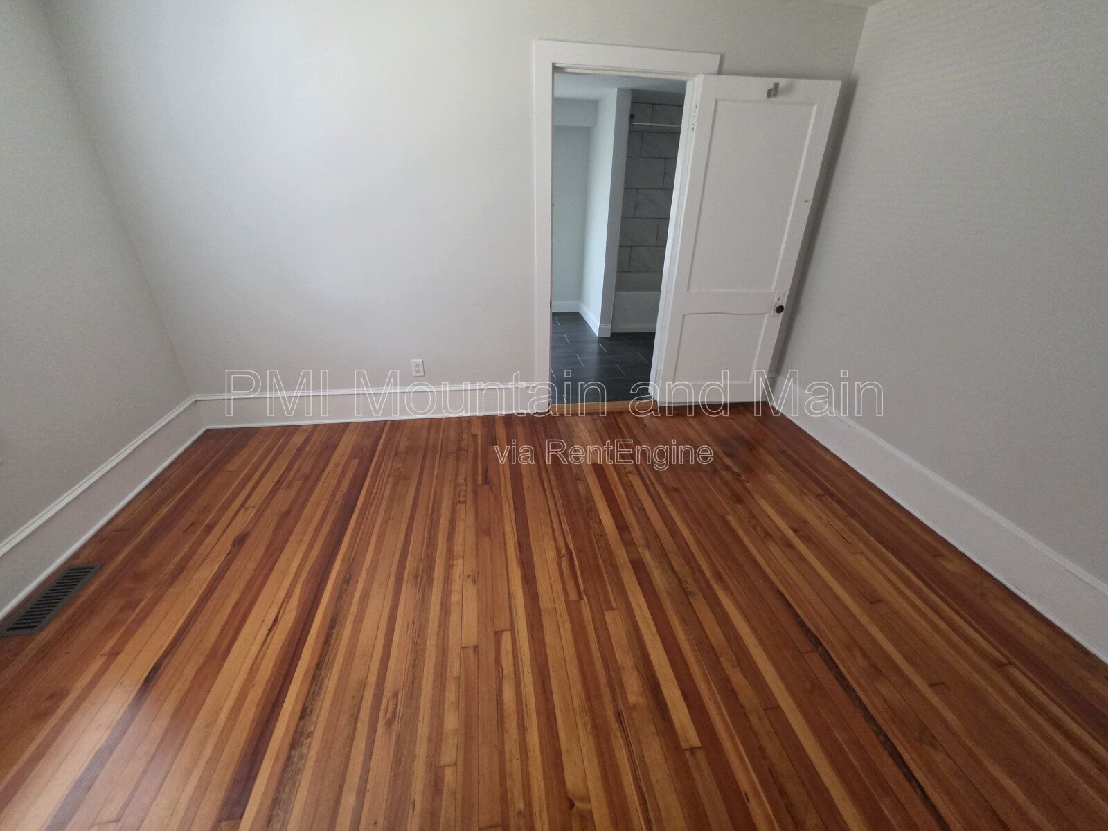 Gallery Image 25