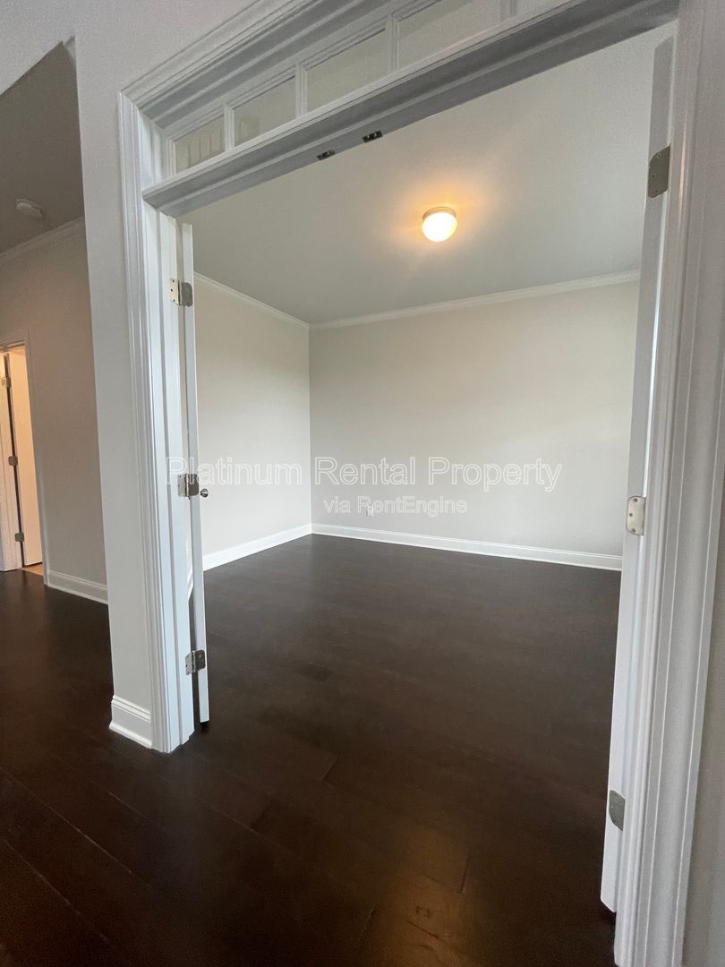 Gallery Image 15