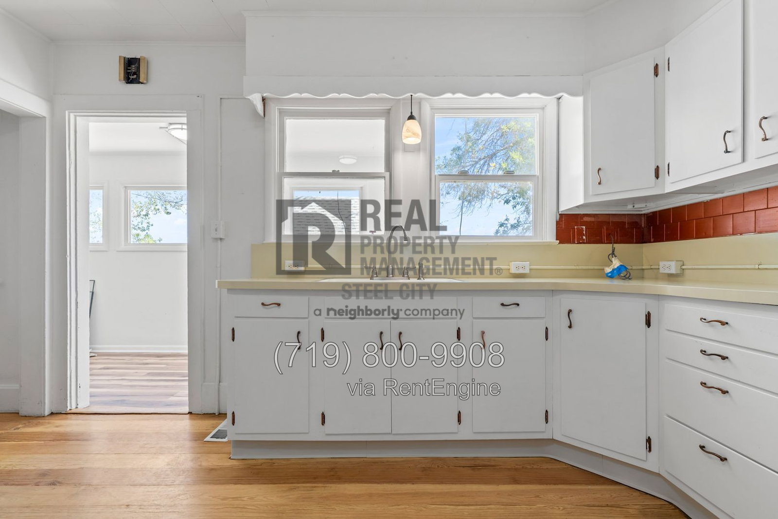 Gallery Image 13