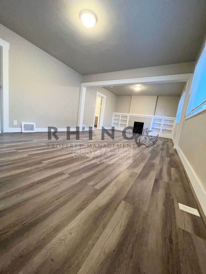 Gallery Image 0