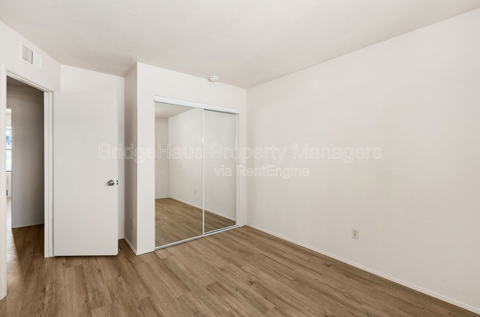 Gallery Image 22