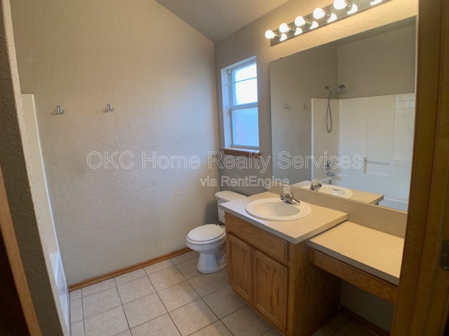 Gallery Image 16