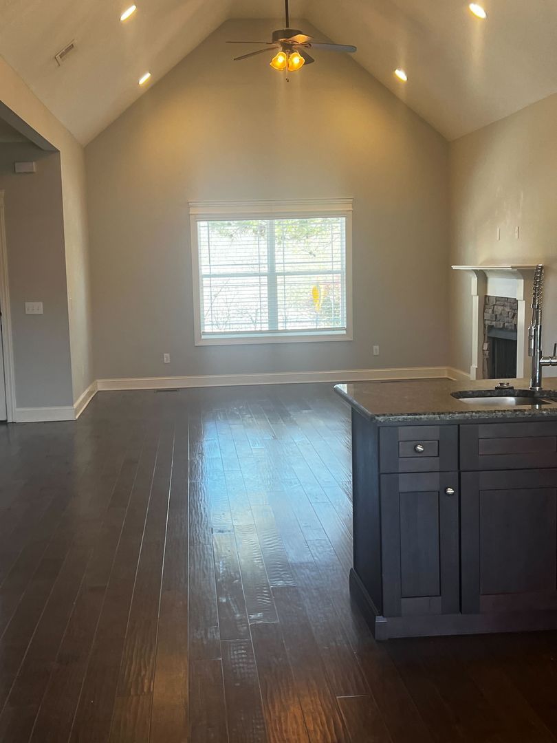 Gallery Image 15