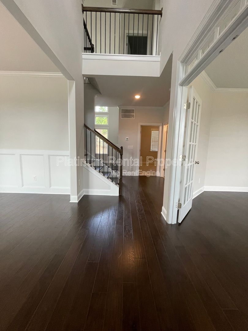 Gallery Image 13
