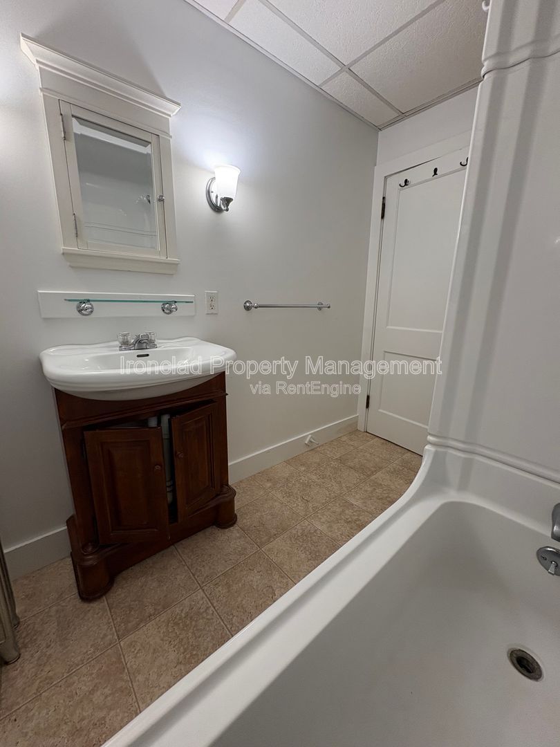 Gallery Image 15