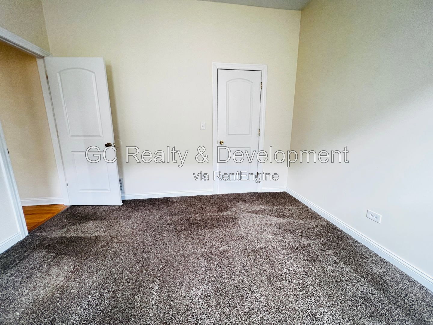 Gallery Image 16