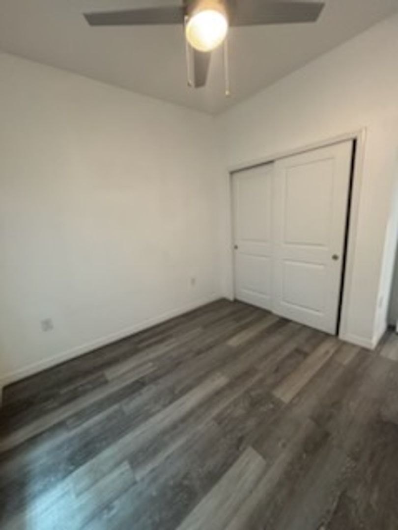 Gallery Image 16