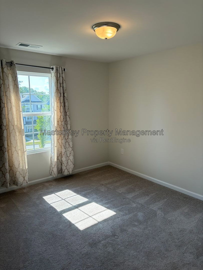Gallery Image 18