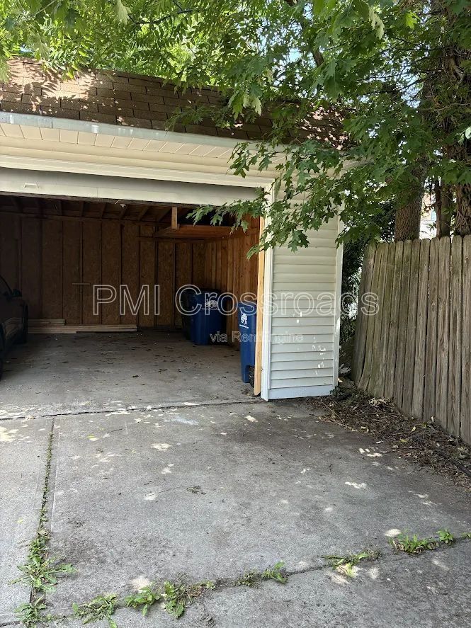 Gallery Image 16