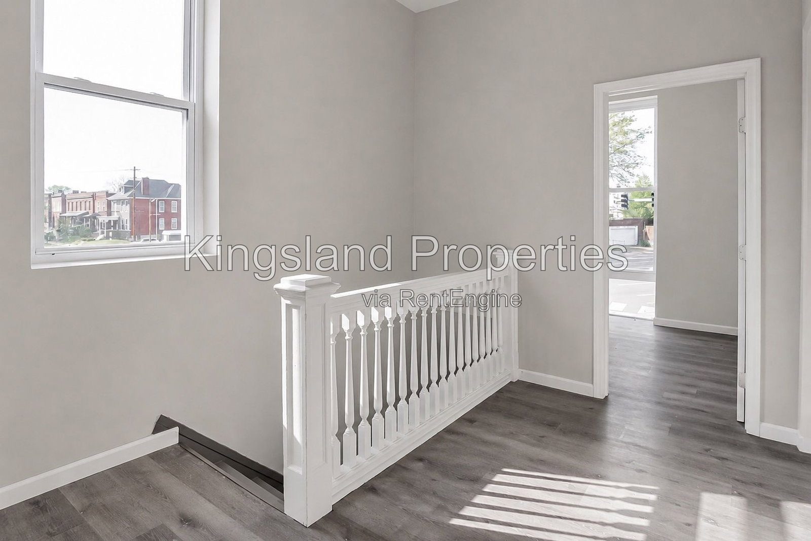 Gallery Image 0