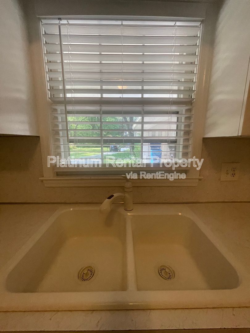 Gallery Image 16