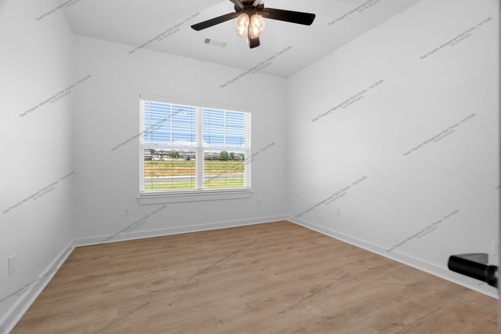 Gallery Image 18