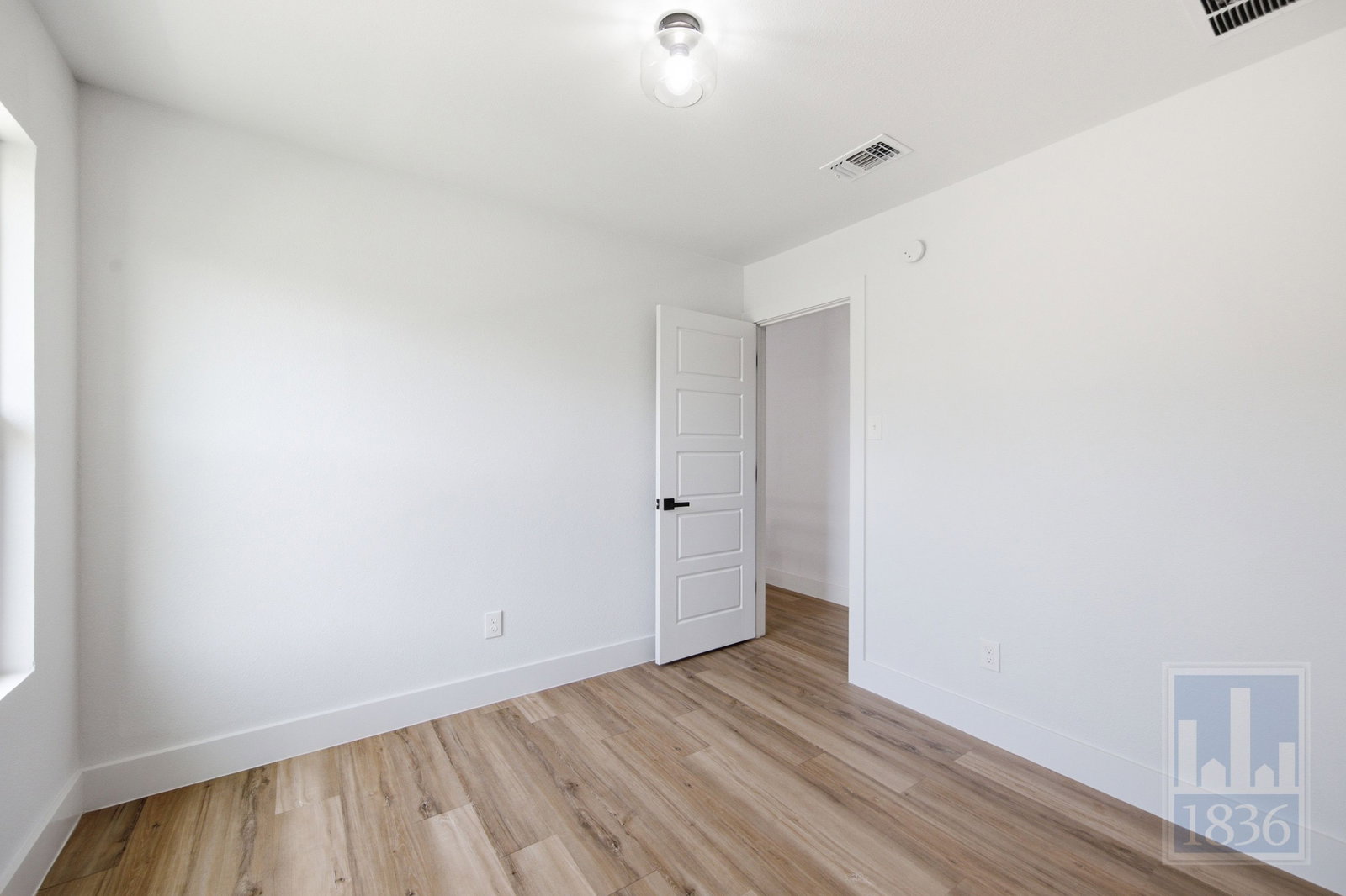 Gallery Image 17