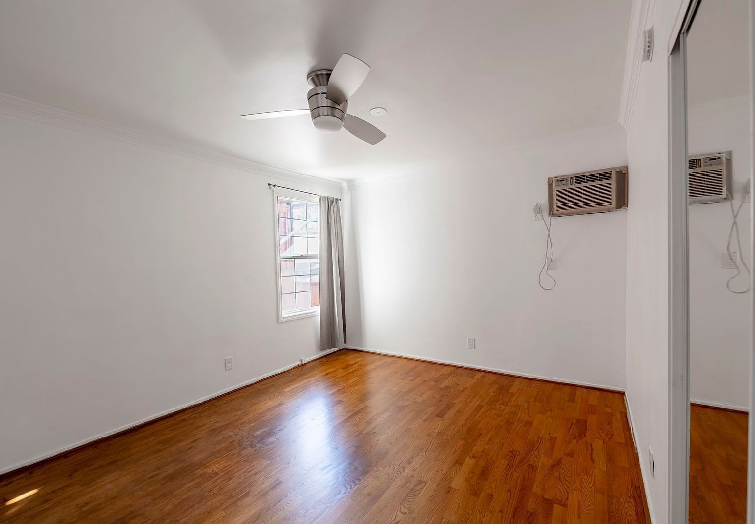 Gallery Image 11