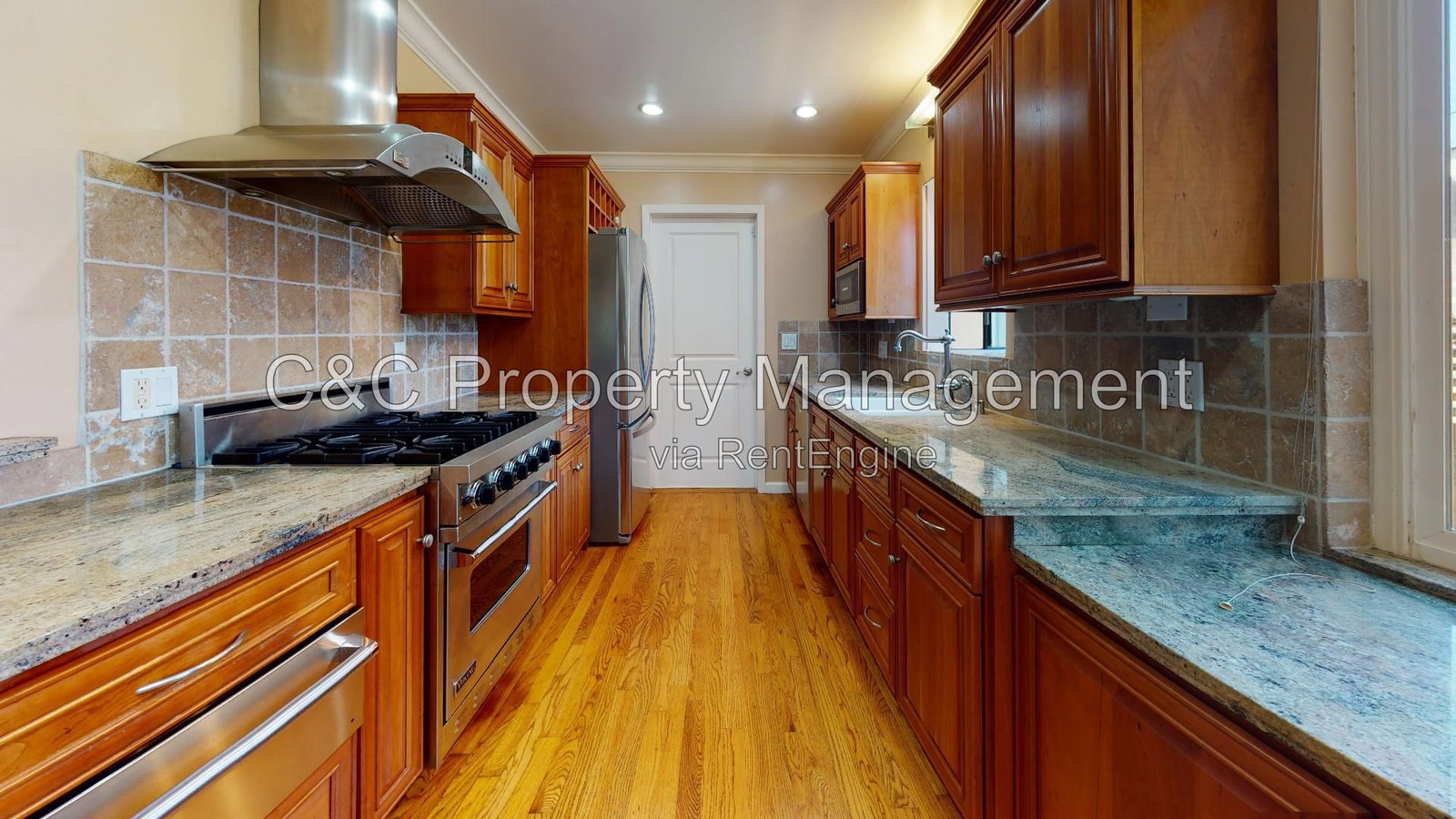 Gallery Image 0