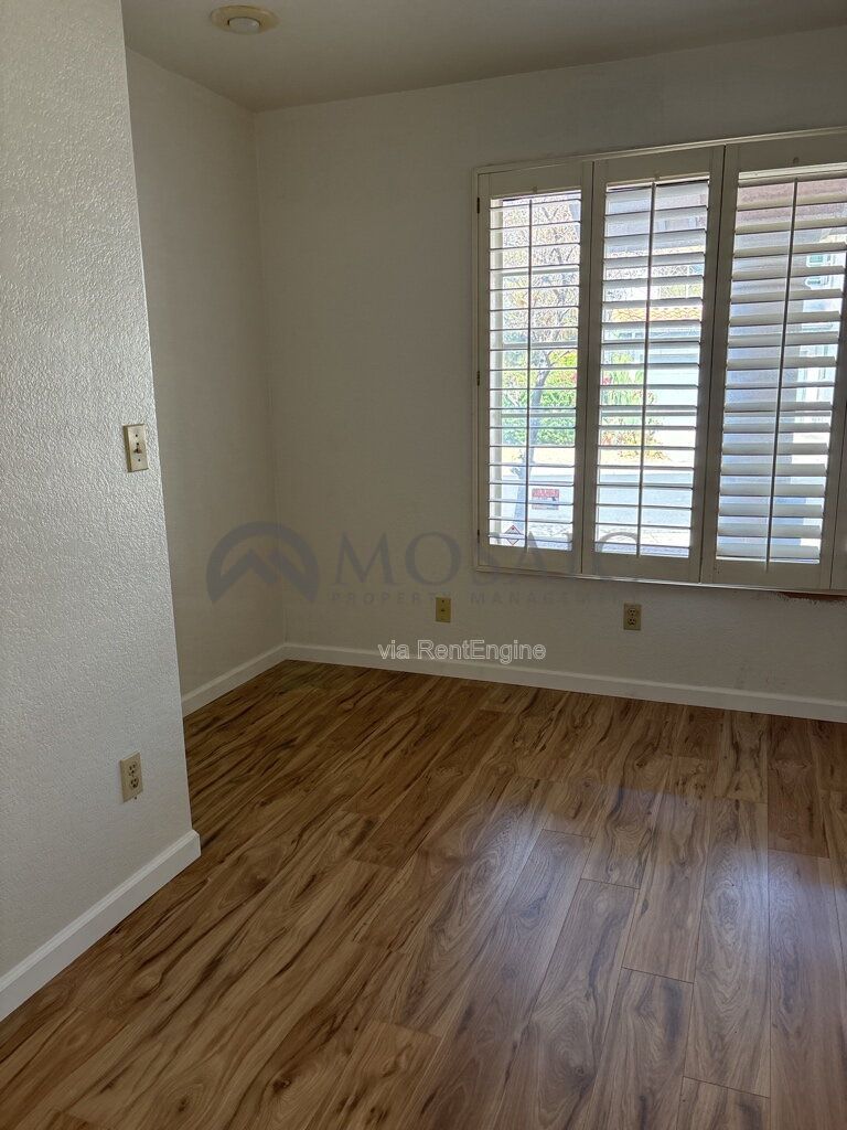 Gallery Image 21