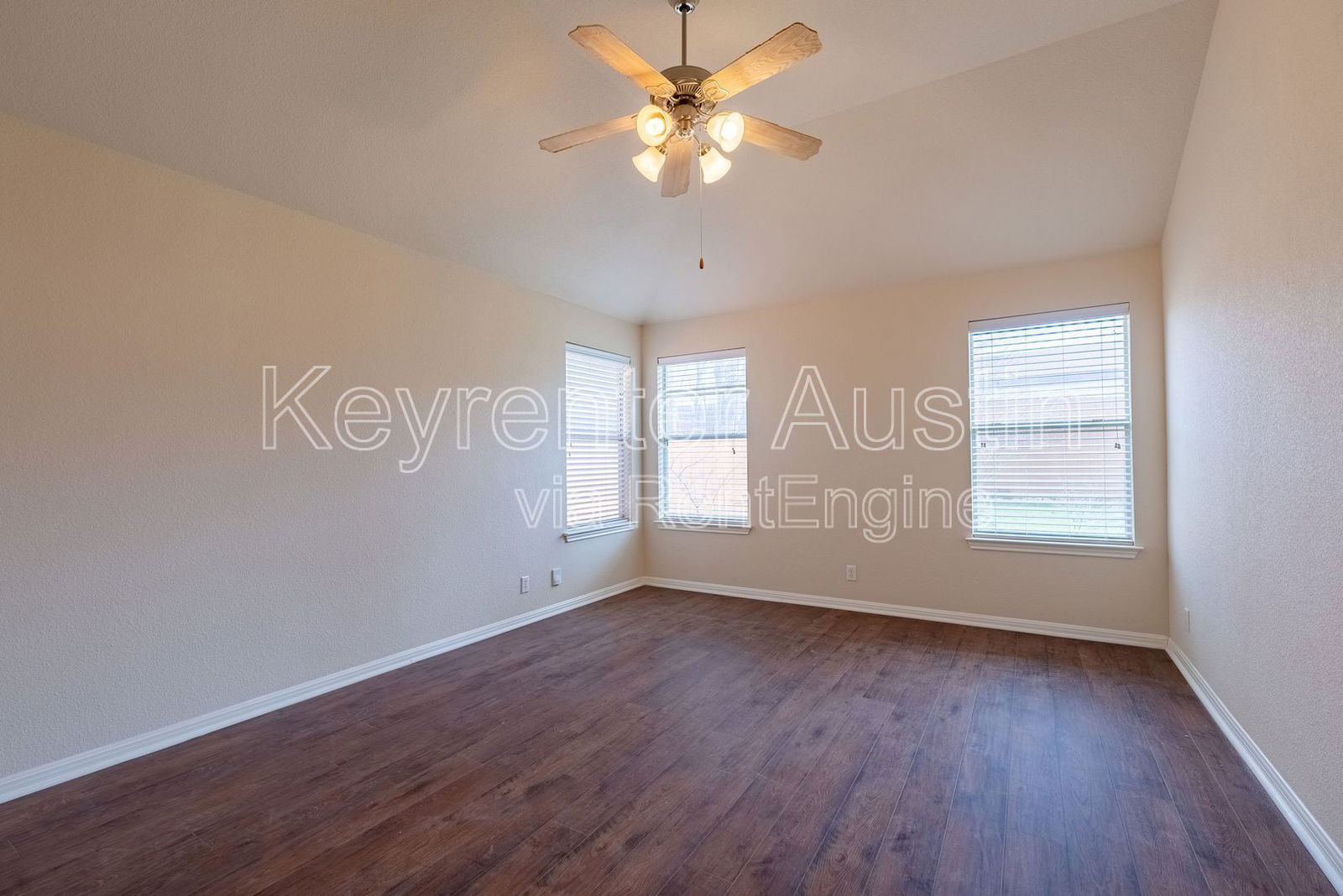 Gallery Image 16