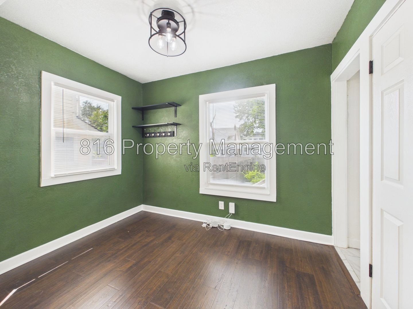 Gallery Image 13