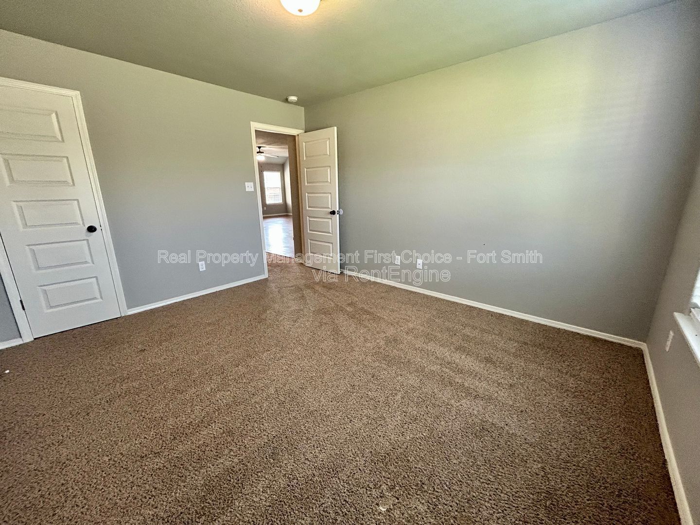 Gallery Image 19
