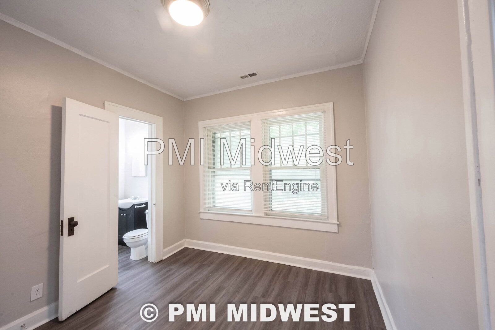 Gallery Image 16