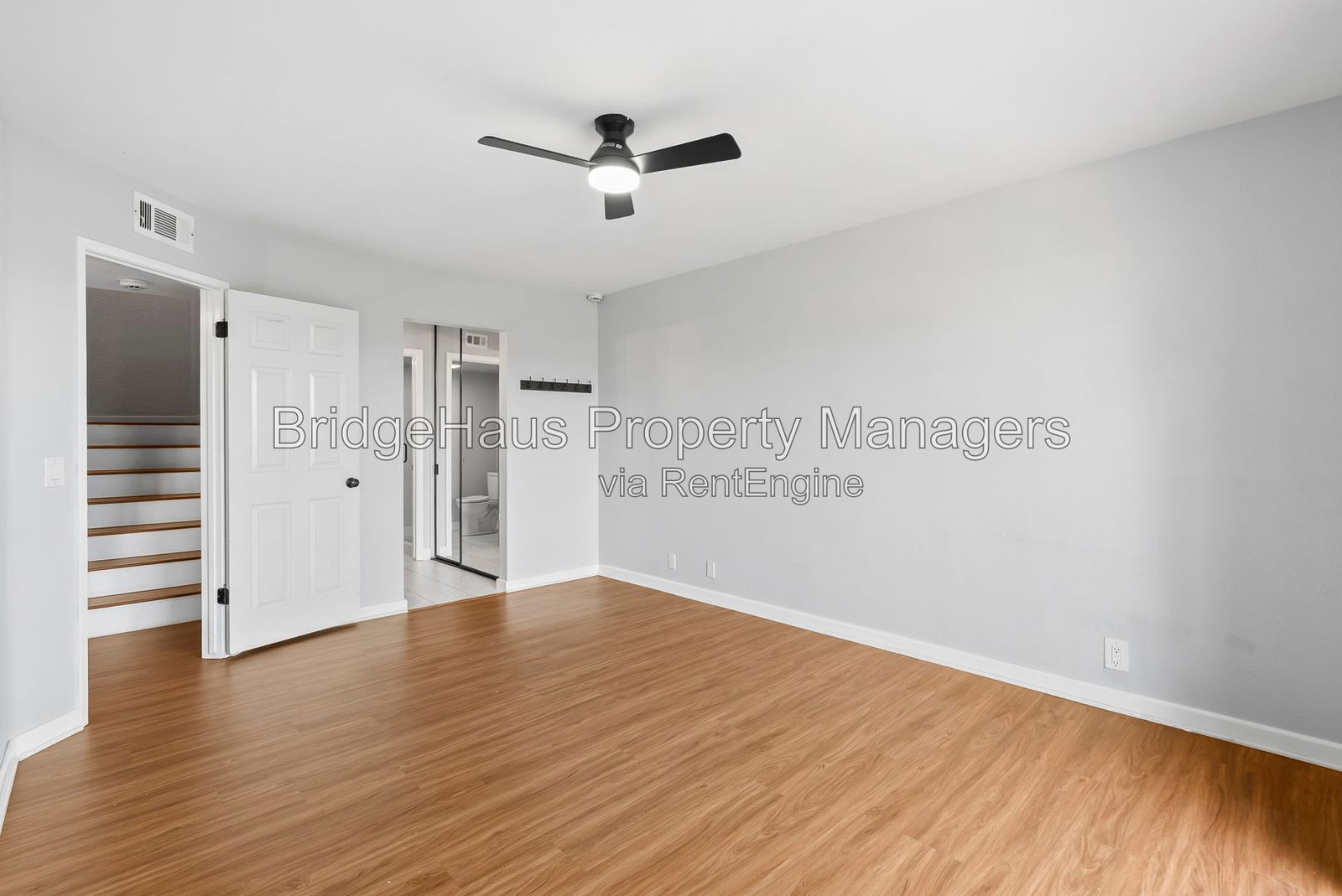 Gallery Image 19