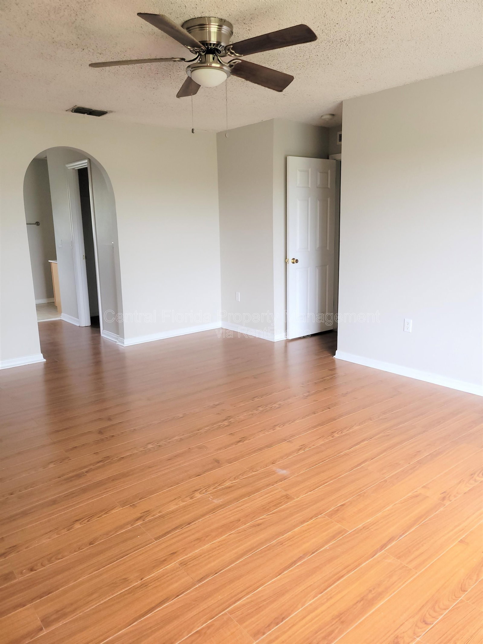 Gallery Image 19
