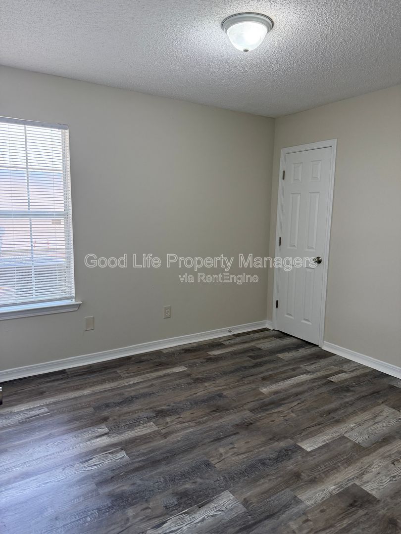 Gallery Image 10