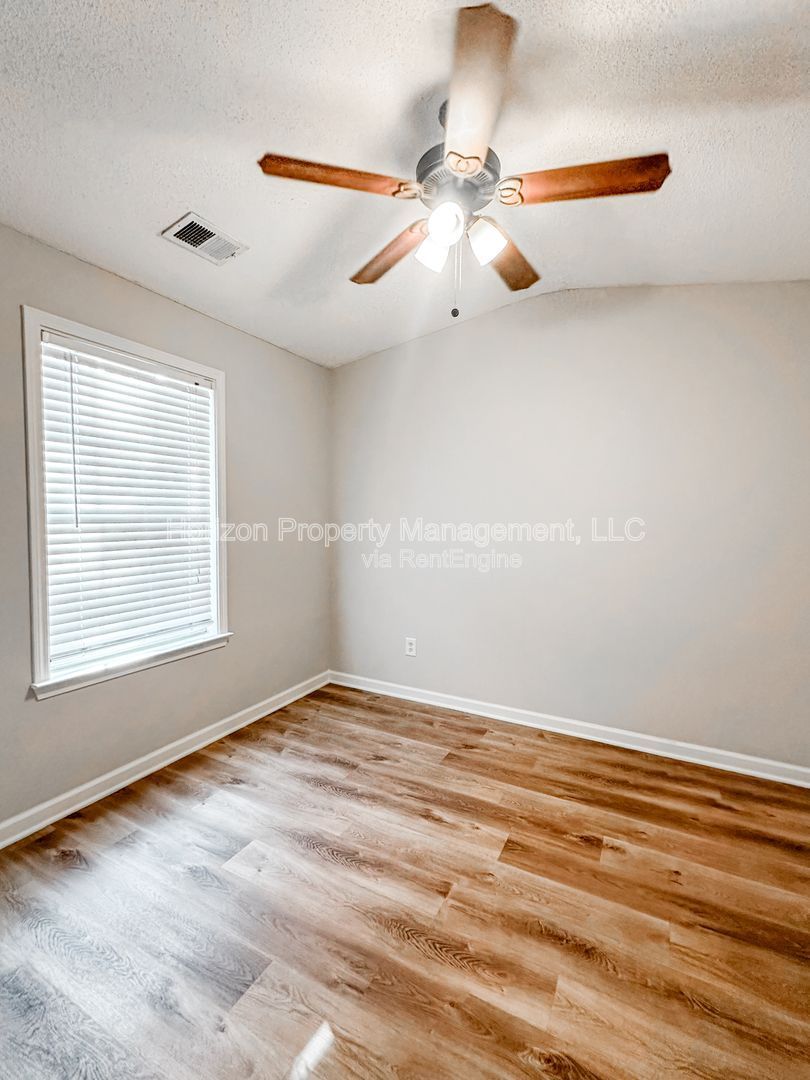 Gallery Image 17