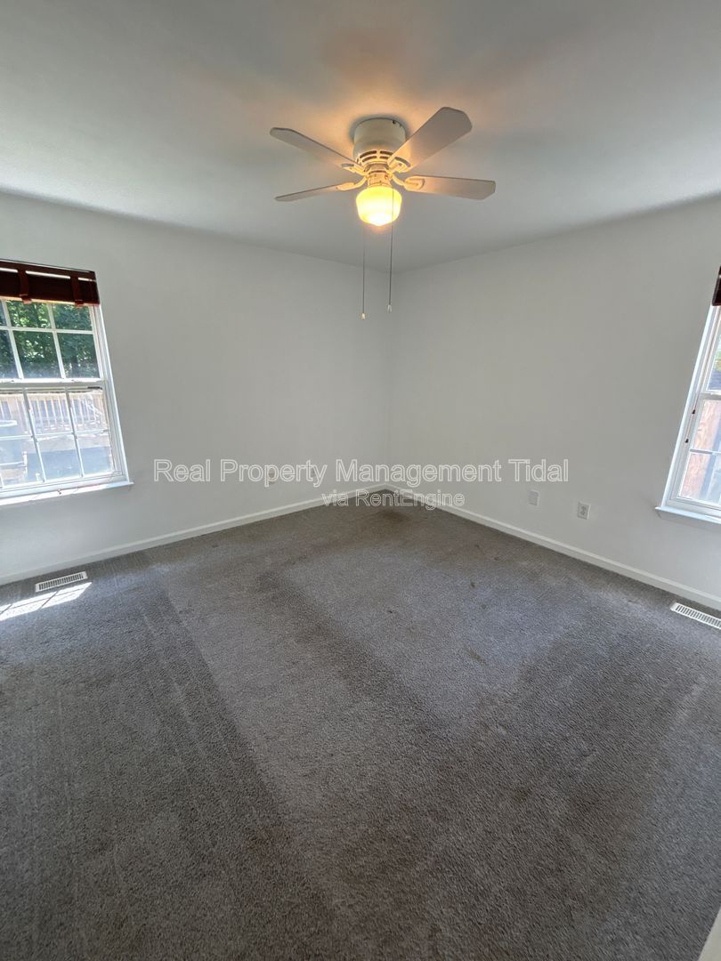 Gallery Image 19
