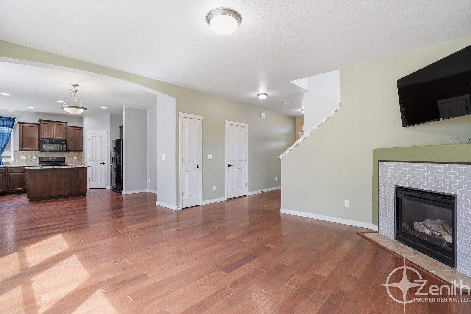 Gallery Image 13